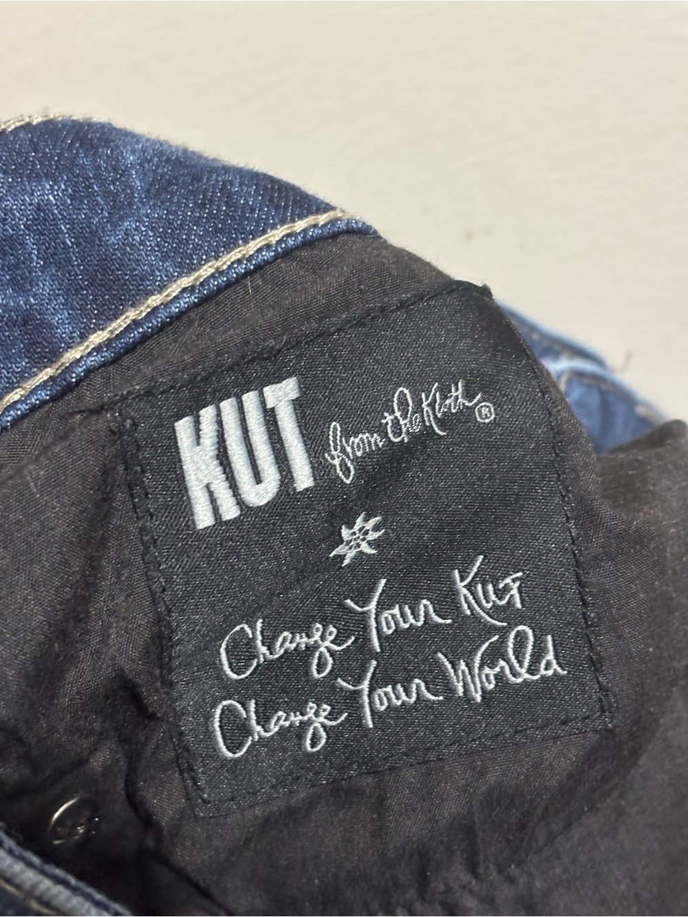 Kut from the Kloth Boyfriend Jeans Size 4 Dark Blue Wash - Picture 8 of 8
